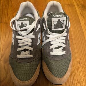 Saucony Shadow 5000 Olive and Beige Men’s Sneakers Size 10.5